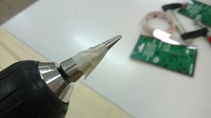 Poran terän merkkaus teipillä jotta tulee oikean syvyiset reiät